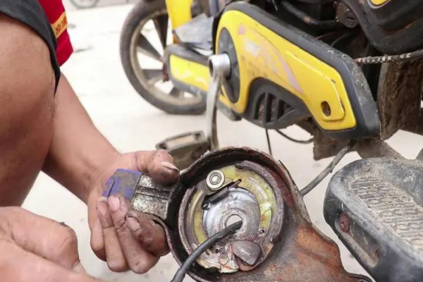 云浮市电动车刹车故障